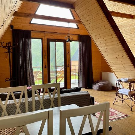 Aura Cottages Казбеги Екстериор снимка