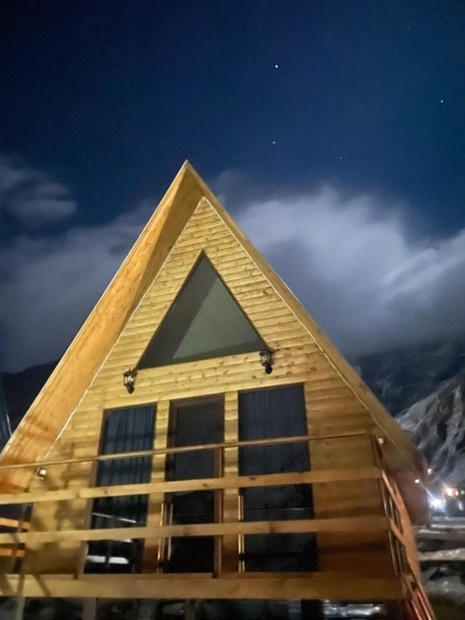 Aura Cottages Казбеги Екстериор снимка