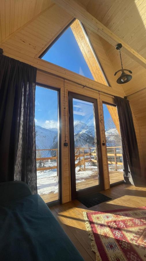 Aura Cottages Казбеги Екстериор снимка