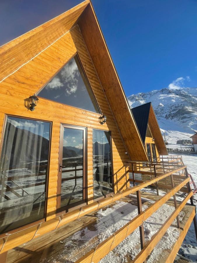 Aura Cottages Казбеги Екстериор снимка