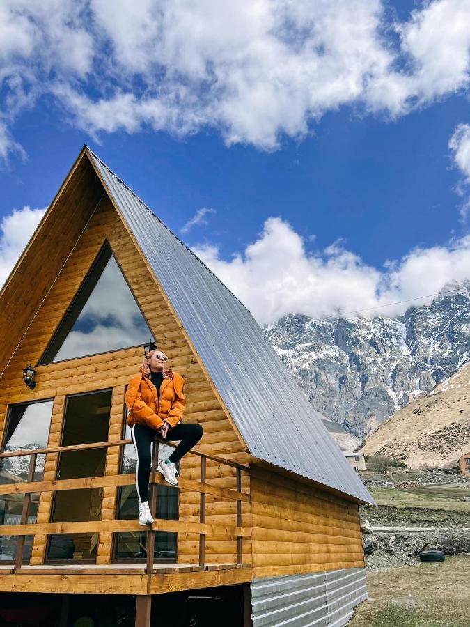 Aura Cottages Казбеги Екстериор снимка
