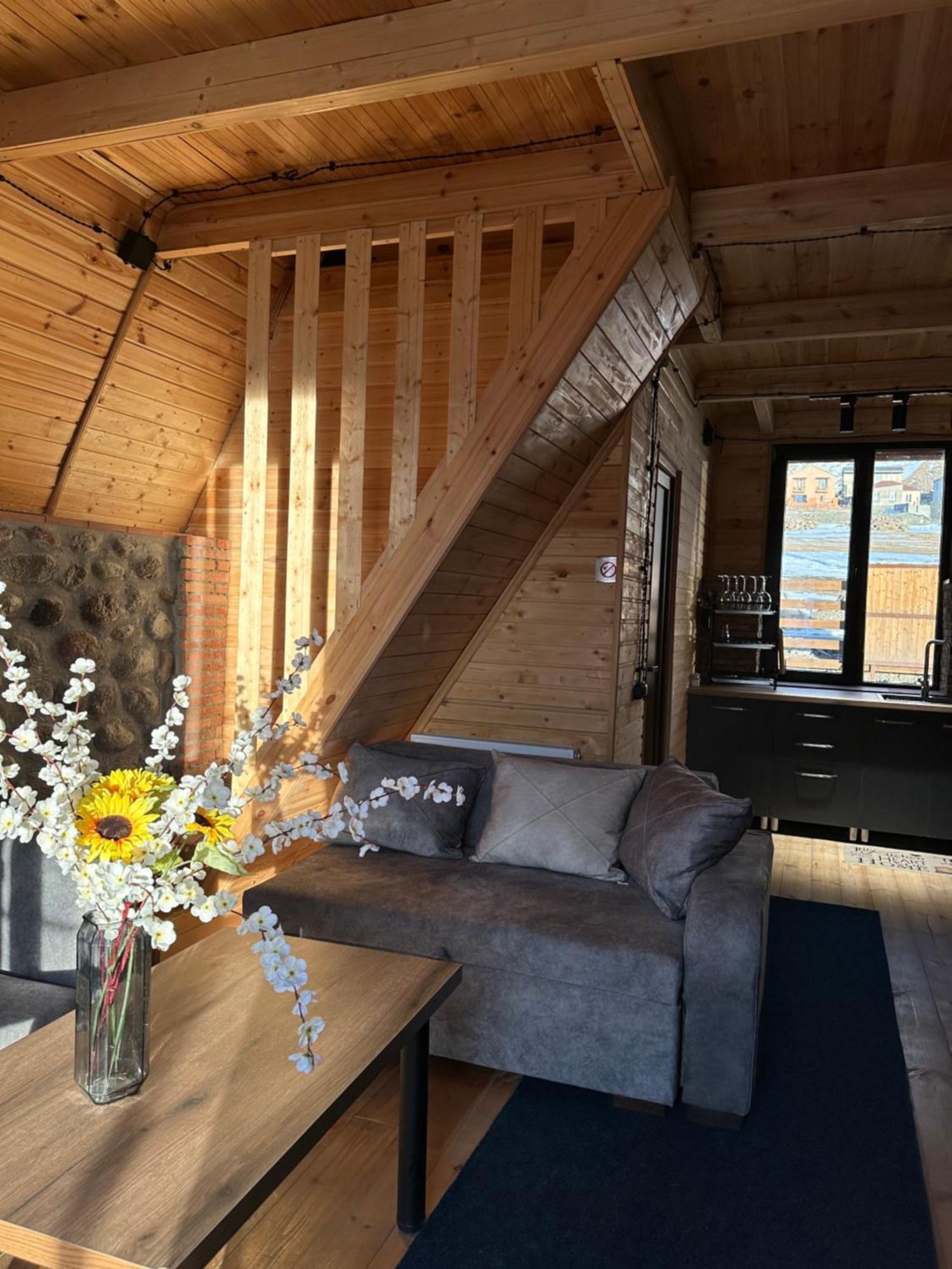 Aura Cottages Казбеги Екстериор снимка