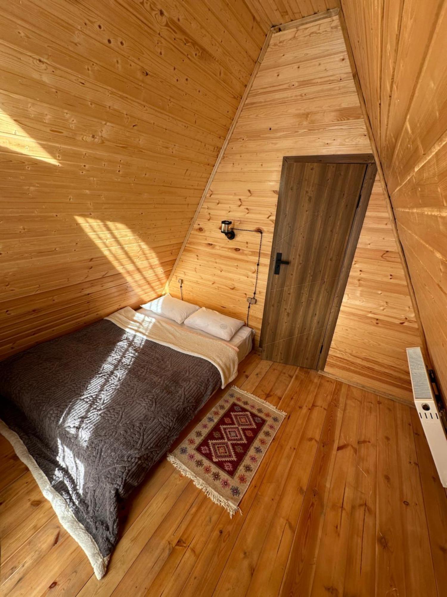 Aura Cottages Казбеги Екстериор снимка
