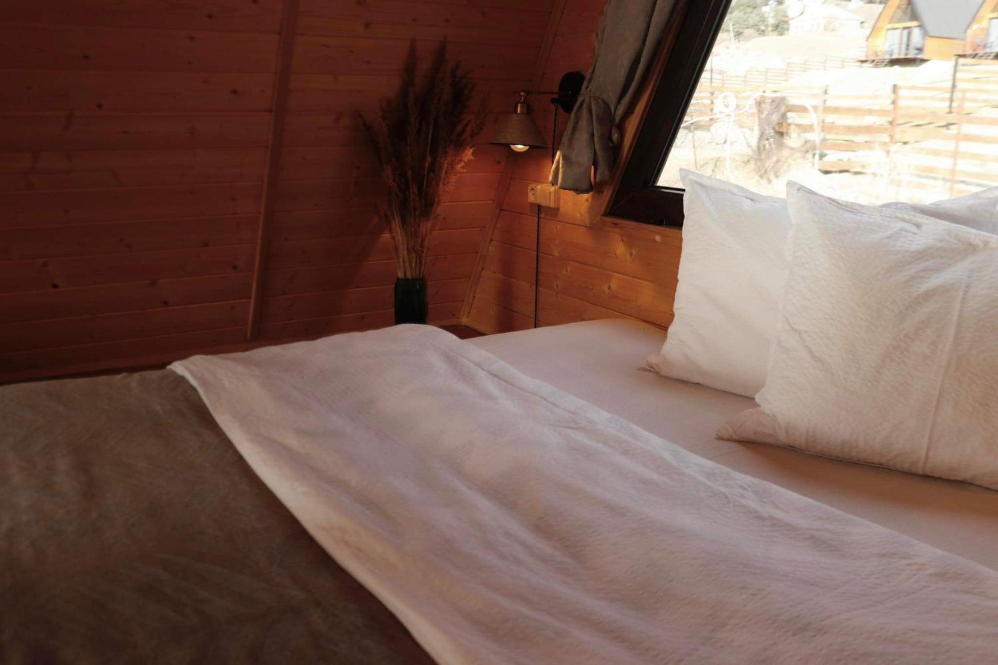 Aura Cottages Казбеги Екстериор снимка