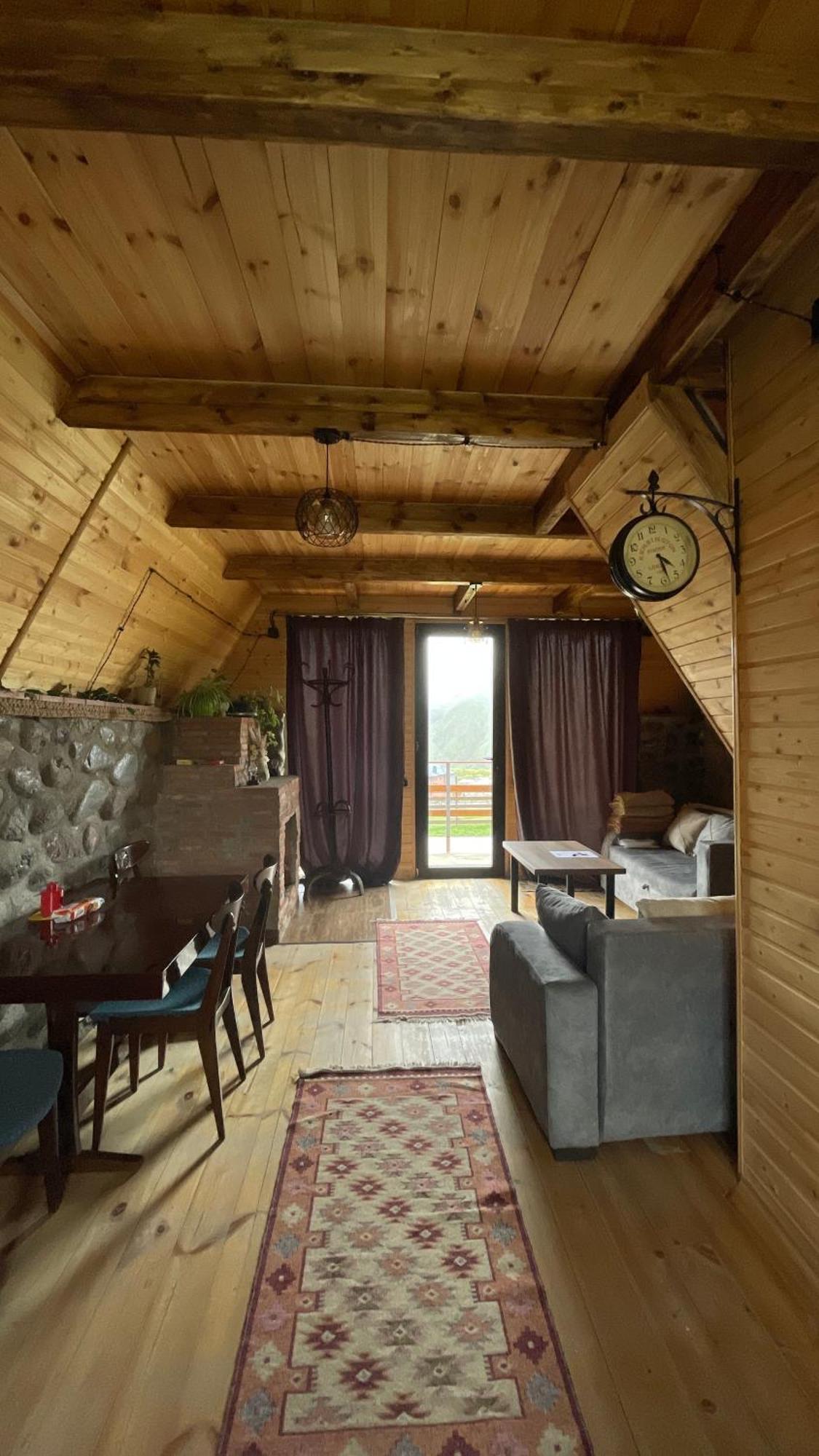 Aura Cottages Казбеги Екстериор снимка