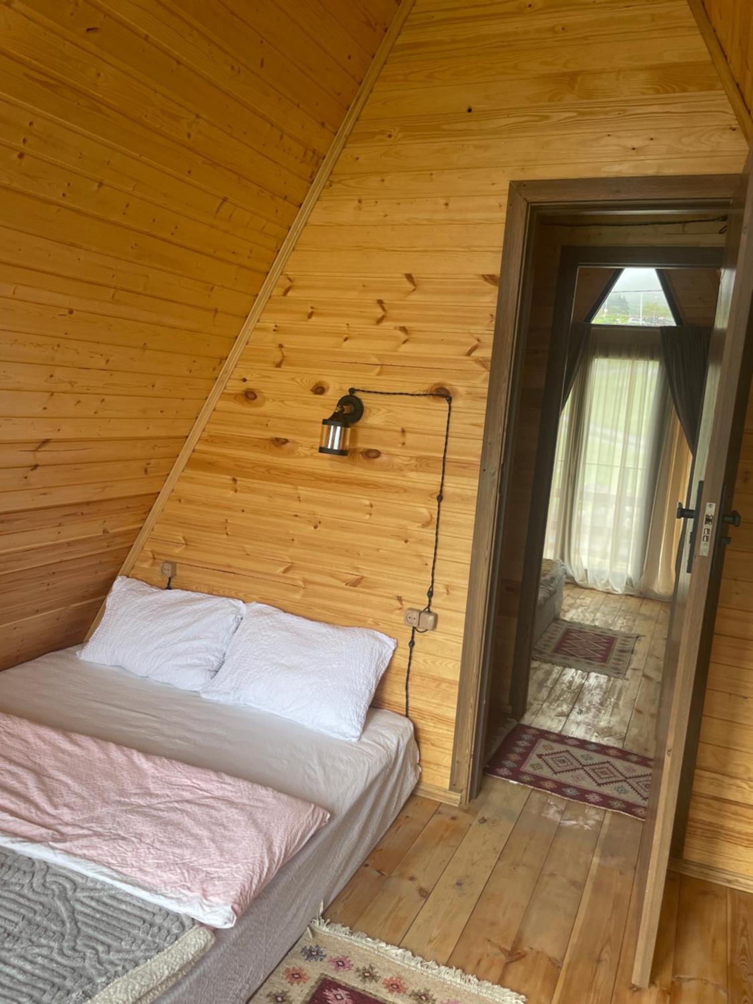 Aura Cottages Казбеги Екстериор снимка