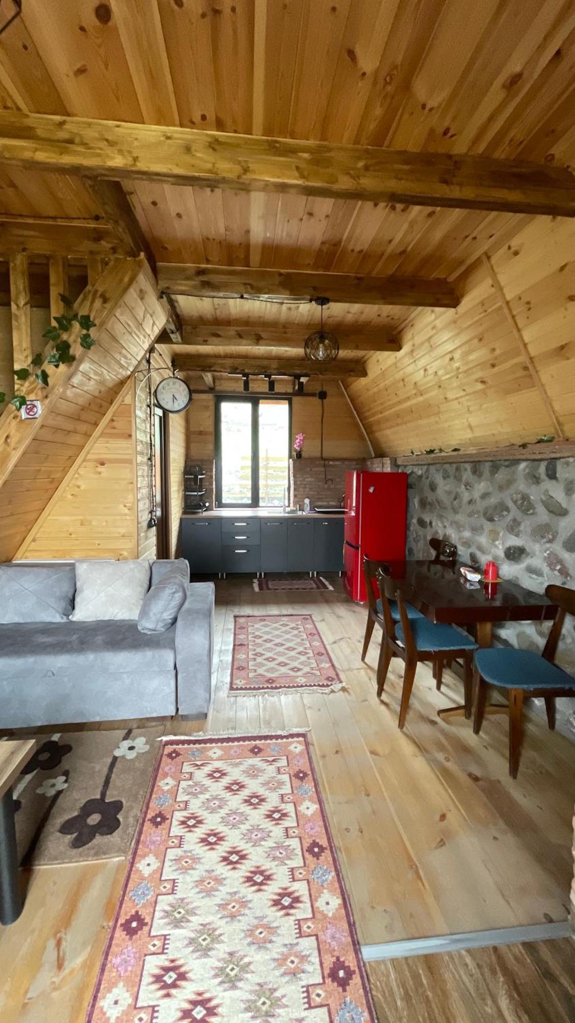 Aura Cottages Казбеги Екстериор снимка