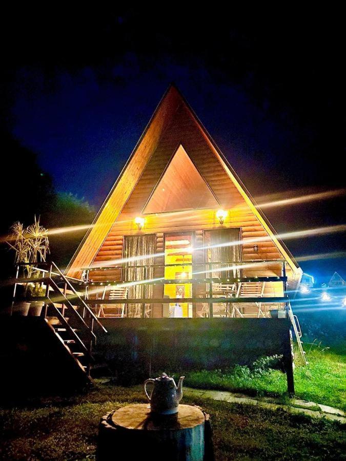Aura Cottages Казбеги Екстериор снимка